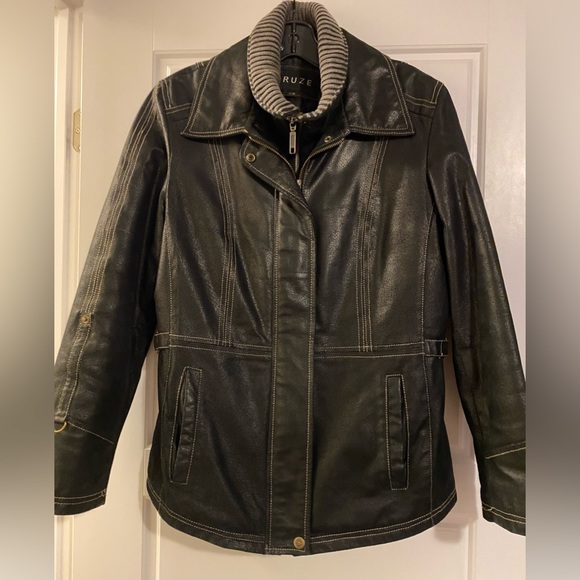 Cruze Collection
Convertible Leather
Jacket - Picture 1 of 10